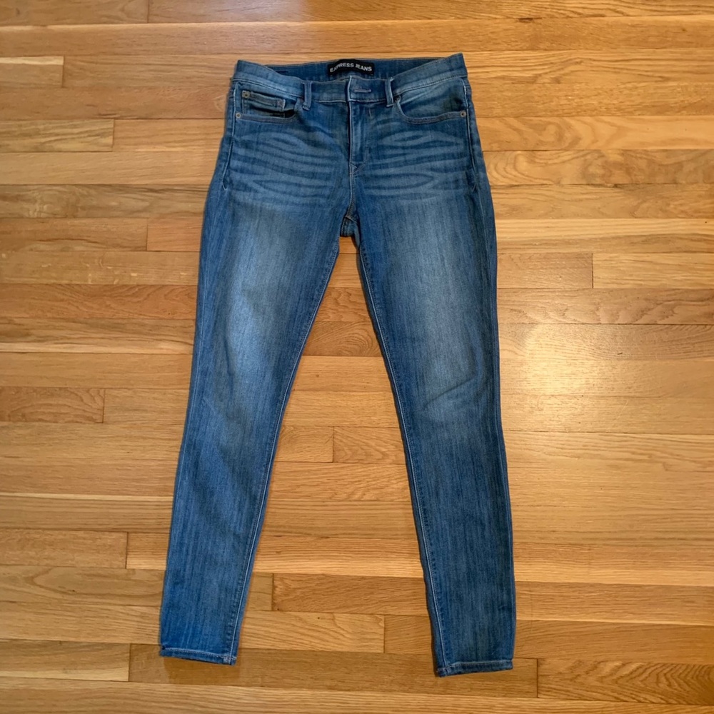 Women’s Express Jeans
